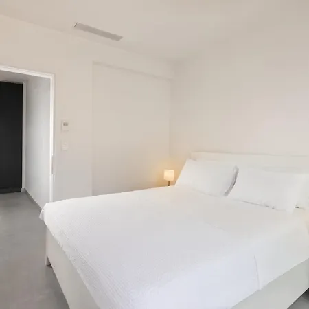 Spectacular Sea Views, 2bd Beachfront Athens