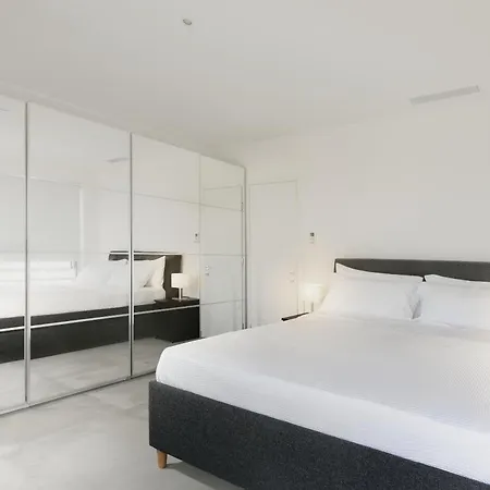 Spectacular Sea Views, 2bd Beachfront * Athens